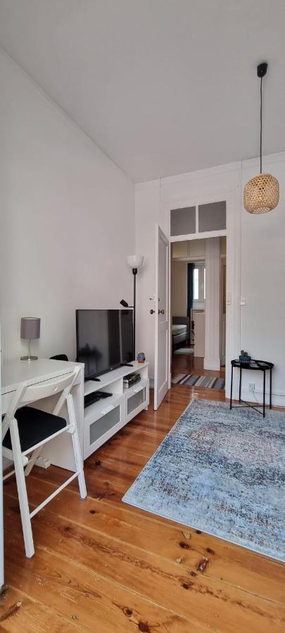 Charming Central Apartment To Rent Lisbon Exterior photo